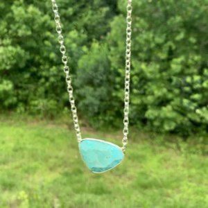 Kendra Scott McKenna sea foam green and gold pendant